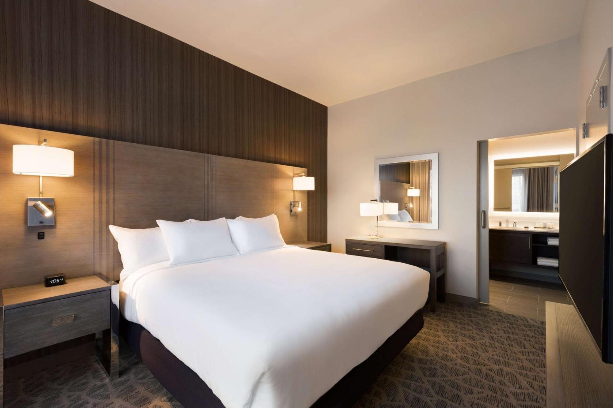 Embassy Suites By Hilton The Woodlands Exteriér fotografie