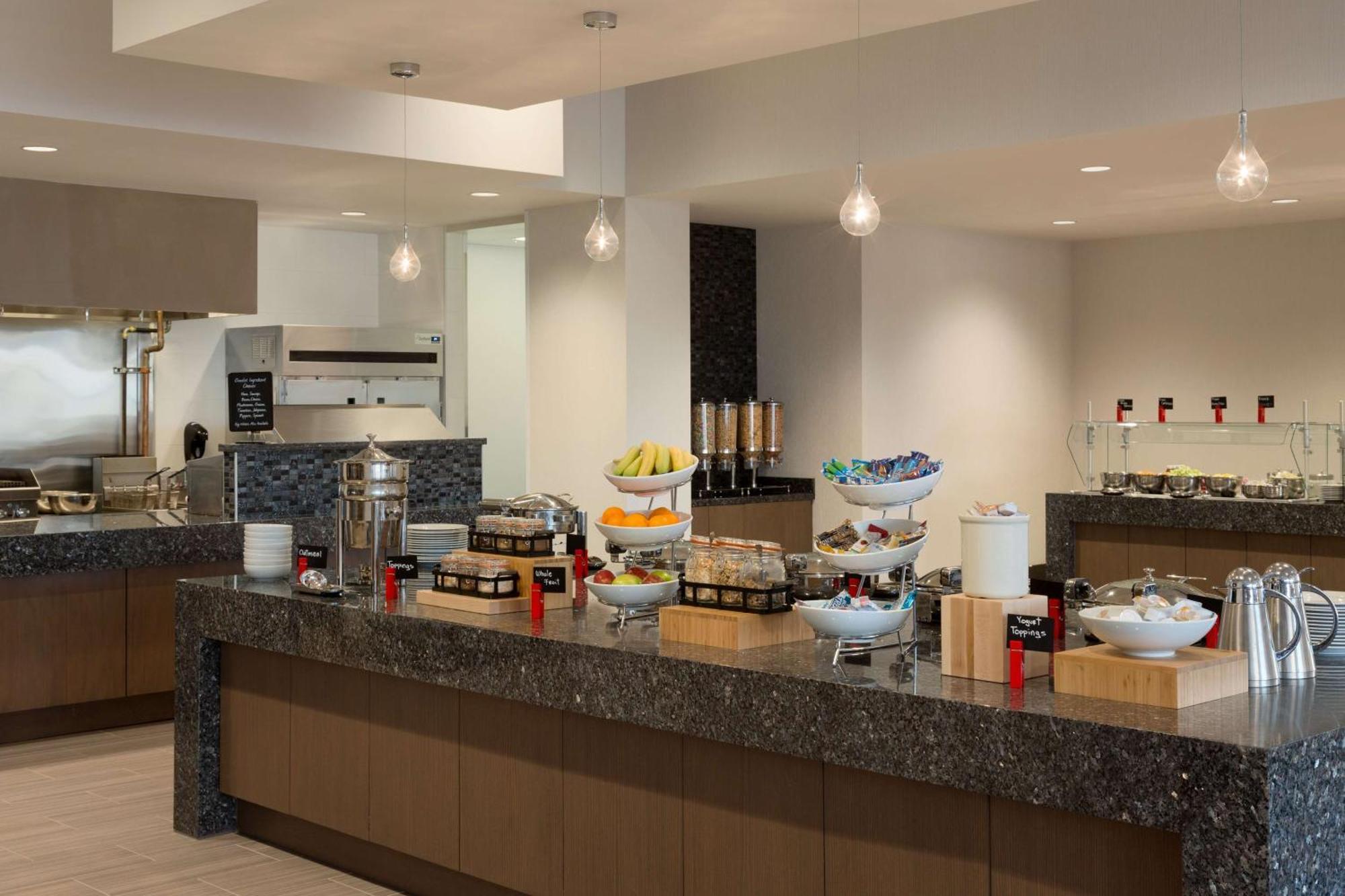 Embassy Suites By Hilton The Woodlands Exteriér fotografie