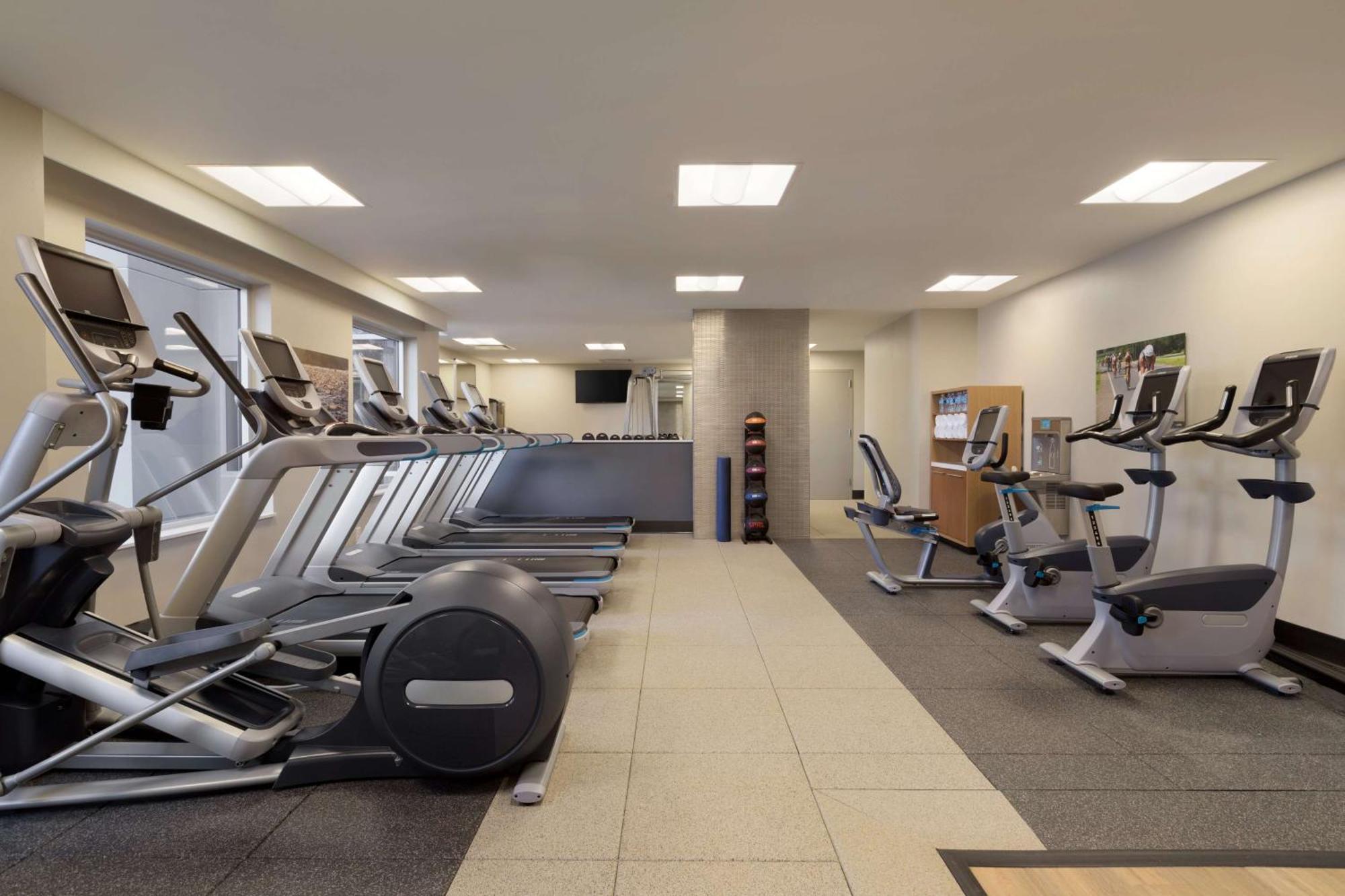 Embassy Suites By Hilton The Woodlands Exteriér fotografie